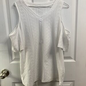 Womens White‎ Knit Shirt Top Eyelet Size L- Cold Shoulder Cap Sleeve NWOT